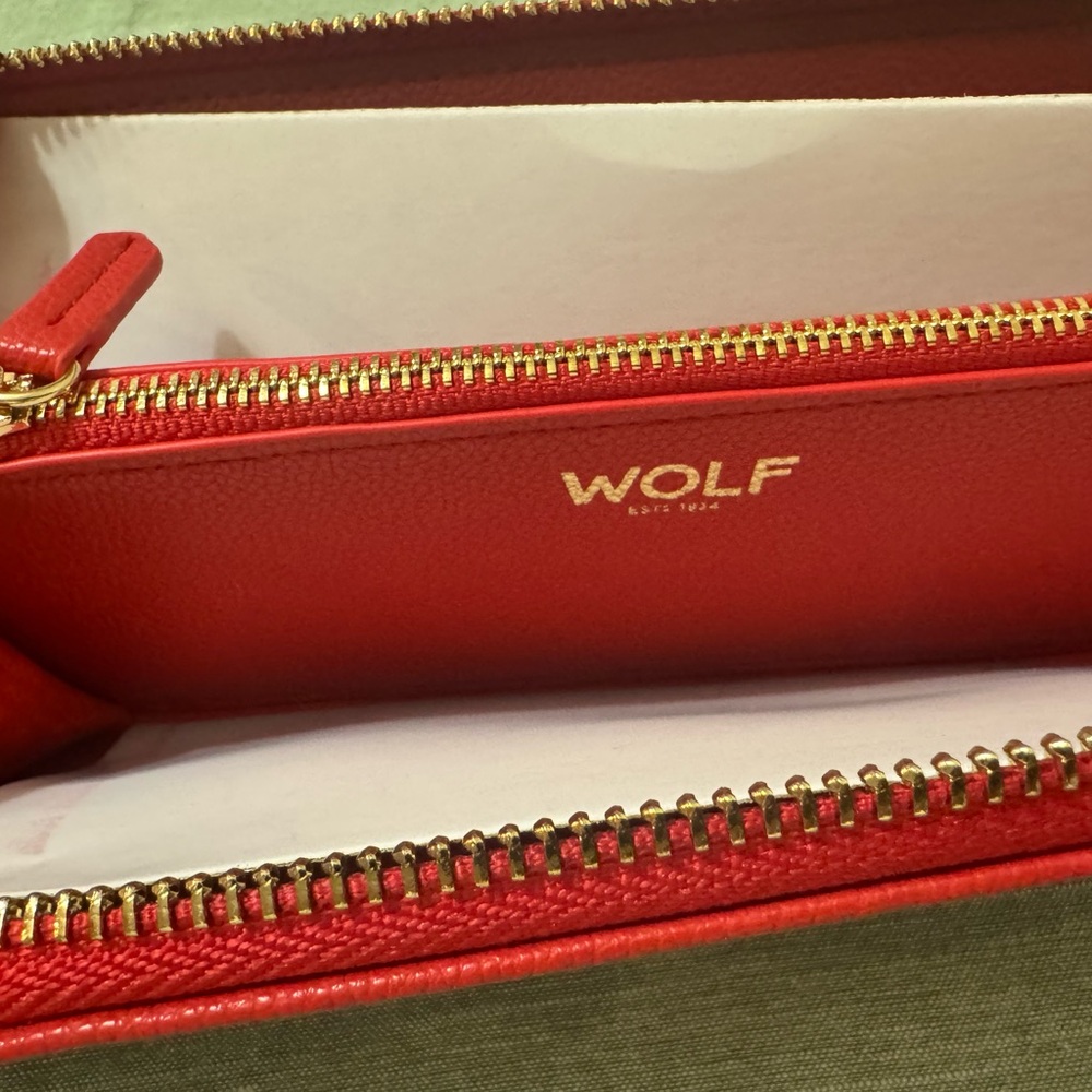 Women Red Wallet - Picture 6 of 10